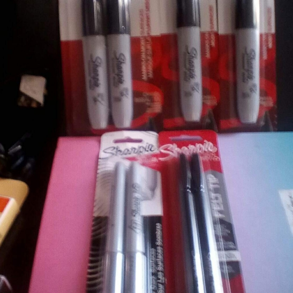 NIB Sharpie permanent markers bundle